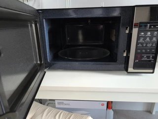 Microondas Samsung Grill 23L 1200W GE83X