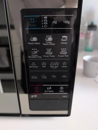 Microondas Samsung Grill 23L 1200W GE83X