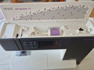 Máquina de coser PFAFF Quilt Expression 720