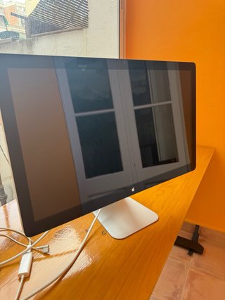 Apple LED Cinema Display 27 2560x1440