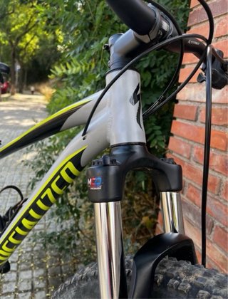 Bicicleta Specialized Pitch Gris