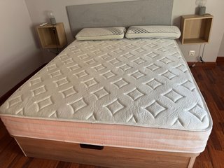 Colchón 1.50m + 2 Almohadas Viscolátex