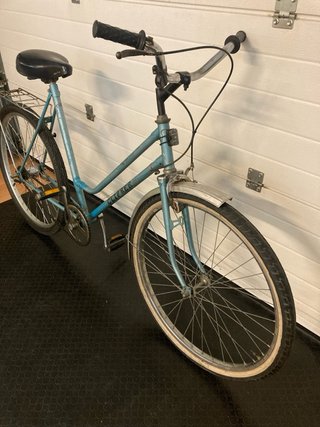 Bicicleta holandesa marca Clipper 26”.