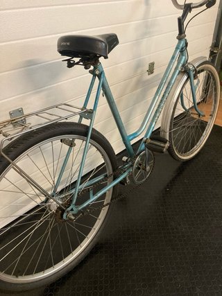 Bicicleta holandesa marca Clipper 26”.