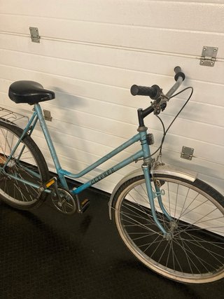 Bicicleta holandesa marca Clipper 26”.