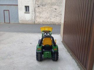 Tractor a pedales Rolly Toys con pala