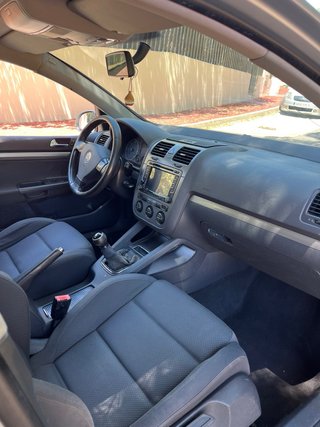 Volkswagen Golf 2005