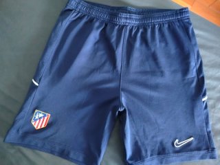 Lote Ropa Atlético de Madrid Niño Talla L 147-158