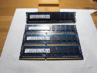 SK hynix 4GB PC3-12800R Modulo di Memoria RAM