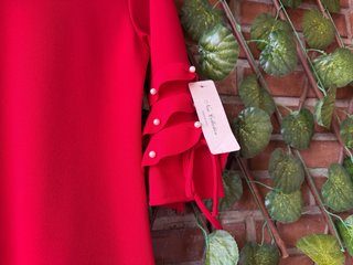 T. 40. Vestido rojo corte en A. Nuevo con etiqueta