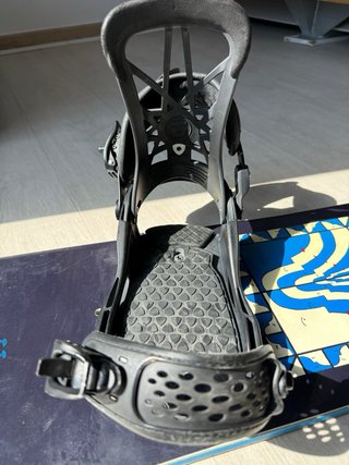 Tabla Snow GNU Space Case