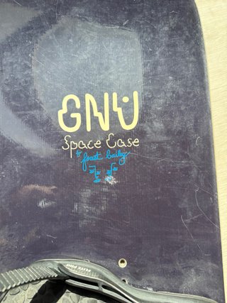 Tabla Snow GNU Space Case
