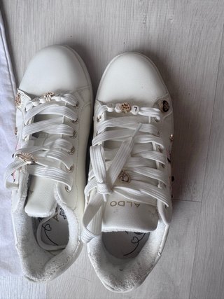 Zapatos Aldo Blancos con Dibujos