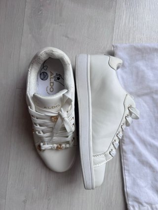 Zapatos Aldo Blancos con Dibujos