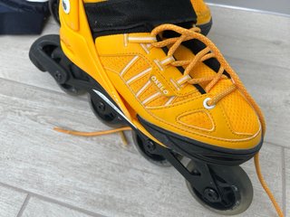 Patines talla 35-38 y protecciones de patinaje
