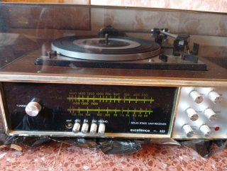 Radio Tocadiscos Dual Vintage
