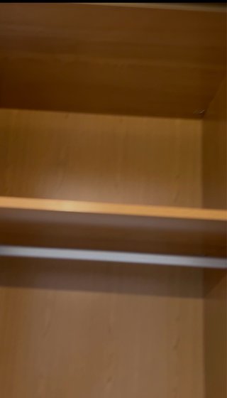 Armario empotrado madera desmontado
