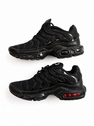 Nike Air Max Plus TN Negras Rojas