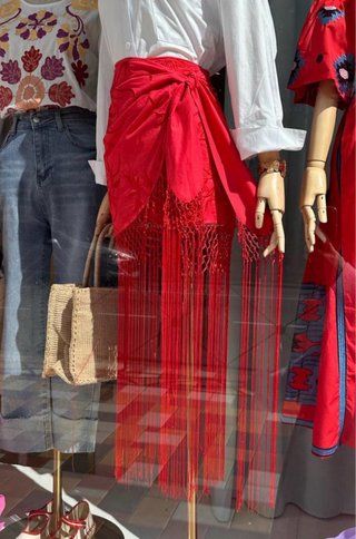 Falda / panralon flecos rojo M/L