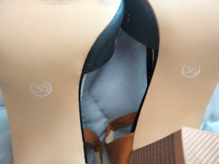 Zapatos de tacón. Talla 36.