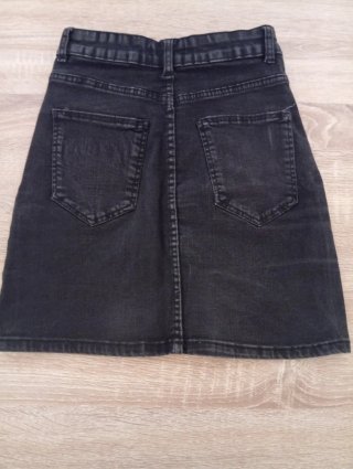 Minifalda vaquera negra talla 32 Bershka