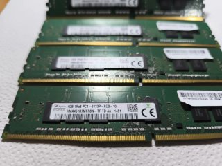 4x SK hynix 4GB DDR4 PC4-2133P