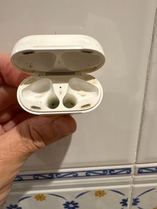 Cargador AirPods Apple