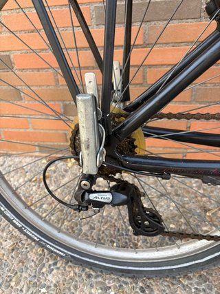 Bicicleta de la marca Conor Shimano de 26”.