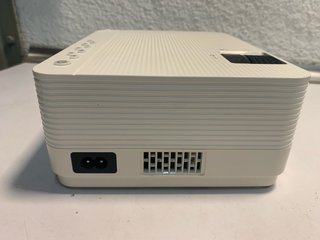 Proyector Vankyo Leisure 470 Blanco