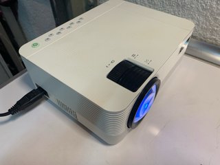 Proyector Vankyo Leisure 470 Blanco