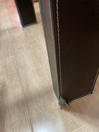 Mesa de comedor de cristal y 4 sillas