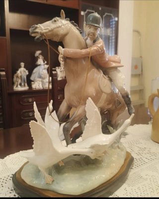 Figura Lladro Sálvese quien pueda