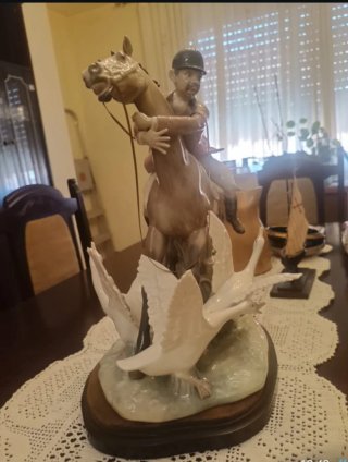 Figura Lladro Sálvese quien pueda