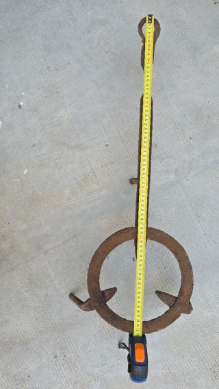 Trípode para chimenea