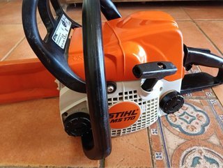 Motosierra Stihl MS 170.