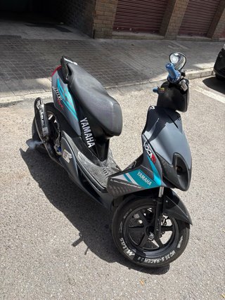 Yamaha Jog RR Negra