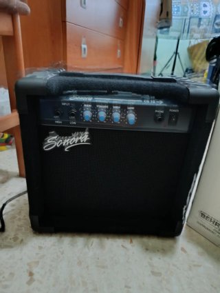 Amplificador Behringer VINTAGER AC108