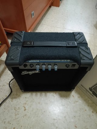 Amplificador Behringer VINTAGER AC108