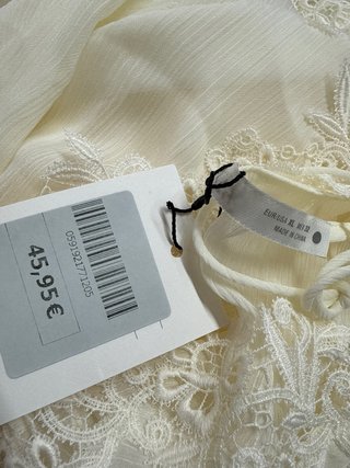 Blusa combinada de encaje