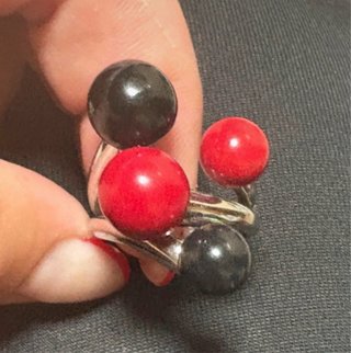 Anello Argento 925 con Sfere Rosse e Nere