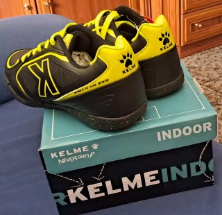 Zapatillas Kelme Indoor Talla 40