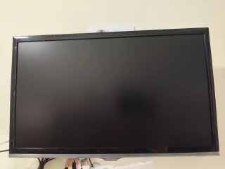 Samsung TV Pequeño Negro