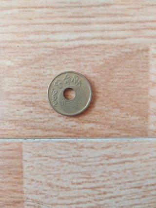Moneda con agujero pesetas del 92