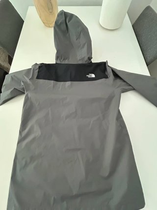 Sudaderas y chubasquero TheNorthFace SIN ESTRENAR