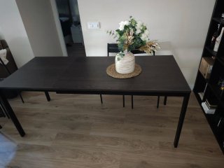 Mesa VANGSTA y 6 sillas SANDSBERG