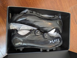 NUEVAS Zapatillas LAKE MX-332 talla 46