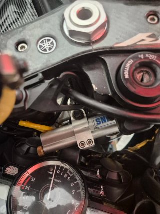 Yamaha R1