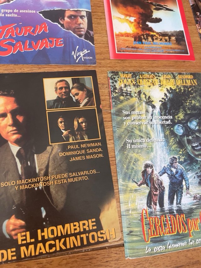 Lote 12 carátulas antiguas videoclub VHS años 80