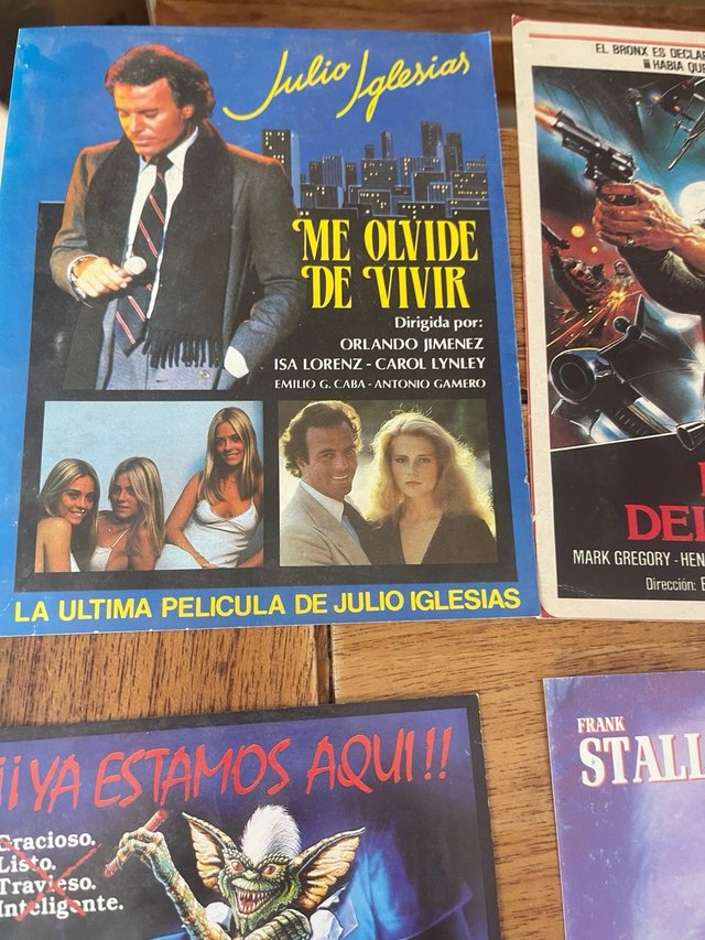 Lote 12 carátulas antiguas videoclub VHS años 80