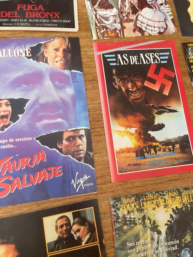 Lote 12 carátulas antiguas videoclub VHS años 80